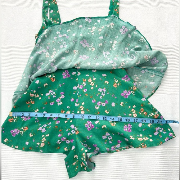 Urban Outfitters Cassie Cutout Romper - Picture 11 of 16